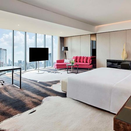Hilton Guangzhou Tianhe - Free Shuttle Bus And Registration Counter Available During Canton Fair Period Bagian luar foto