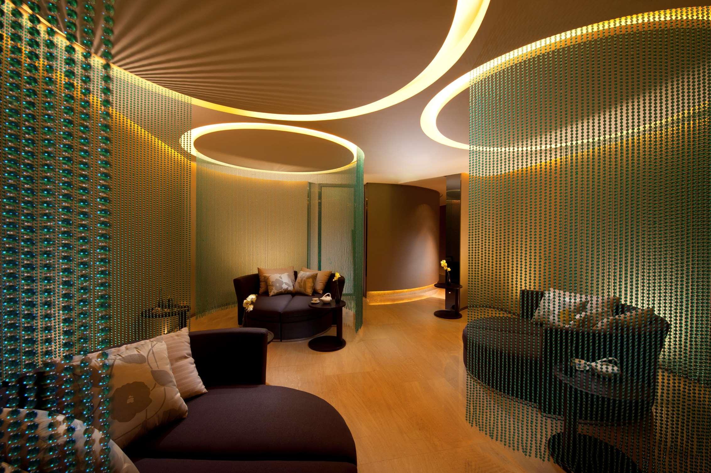 Hilton Guangzhou Tianhe - Free Shuttle Bus And Registration Counter Available During Canton Fair Period Fasilitas foto The Spa at The Landmark