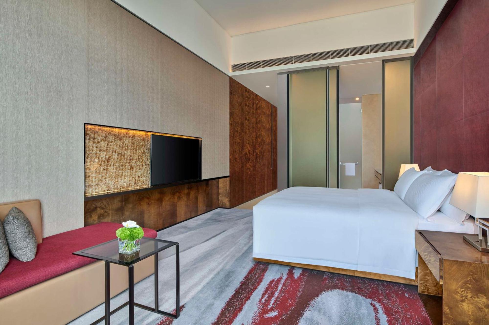 Hilton Guangzhou Tianhe - Free Shuttle Bus And Registration Counter Available During Canton Fair Period Bagian luar foto